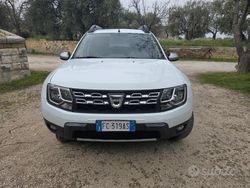 Bianco Usata 2016 Dacia Duster Urban Explorer SUV | 7500 € (Buon prezzo)