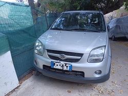 Usata 2004 Suzuki Ignis Due volumi | 3700 € (Molto cara)