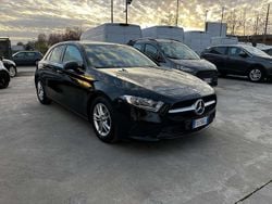 Nero Usata 2019 Mercedes A180 Executive Tre volumi | 18.900 € (Super prezzo)