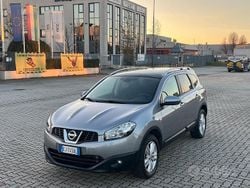 Grigio Usata 2011 Nissan Qashqai +2 Tekna SUV | 5800 € (Buon prezzo)