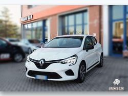 Bianco Usata 2023 Renault Clio V Equilibre Tre volumi | 13.500 € (Buon prezzo)