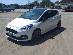 Bianco Usata 2018 Ford Fiesta ST-Line Due volumi | 12.200 € (Molto cara)