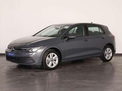 Dolphin grey Usata 2023 VW Golf VIII Life Tre volumi | 25.500 € (Buon prezzo)