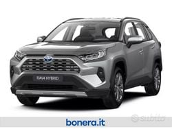 Argento Nuova 2025 Toyota RAV4 Hybrid Active SUV | 39.050 € (Buon prezzo)