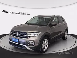 Limestone grey metalizzato Usata 2021 VW T-Cross Advance SUV | 19.300 € (Buon prezzo)