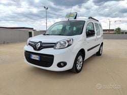 Bianco Usata 2016 Renault Kangoo Monovolume | 6950 € (Cara)
