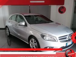 Grigio chiaro Usata 2014 Mercedes A180 Tre volumi | 10.500 € (Super prezzo)