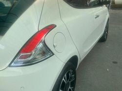 Bianco Usata 2013 Lancia Ypsilon Due volumi | 5300 € (Buon prezzo)