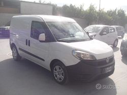 Bianco Usata 2017 Fiat Doblò Monovolume | 6999 € (Buon prezzo)