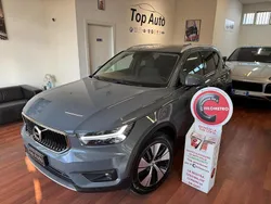 Grigio Usata 2021 Volvo XC40 Momentum SUV | 22.900 € (Buon prezzo)