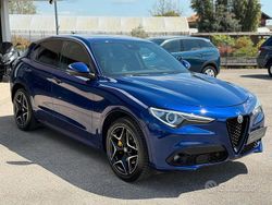 Blu Usata 2021 Alfa Romeo Stelvio Veloce SUV | 30.900 € (Buon prezzo)