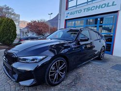 Black sapphire metallic Usata 2023 BMW 320 M Sport Station wagon | 42.400 € (Buon prezzo)