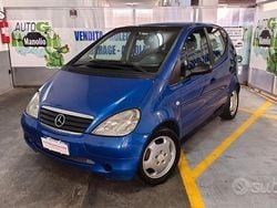 Blu Usata 1999 Mercedes A170 Classic Tre volumi | 1500 € (Cara)