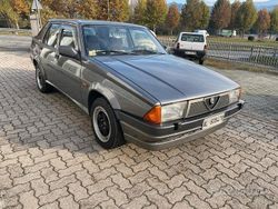 Grigio Usata 1988 Alfa Romeo 75 Tre volumi | 12.000 €