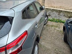 Grigio Usata 2014 Nissan Qashqai SUV | 8000 €