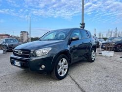 Gray Usata 2007 Toyota RAV4 Luxury SUV | 7500 € (Cara)