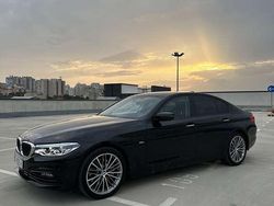 Usata 2017 BMW 530 Sport Line Tre volumi | 25.500 € (Molto cara)