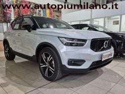 Argento Usata 2022 Volvo XC40 R-Design SUV | 29.900 € (Buon prezzo)