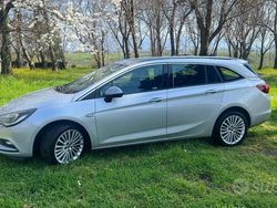 Grigio Usata 2016 Opel Astra Station wagon | 8000 € (Molto cara)