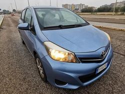 Blu Usata 2011 Toyota Yaris Sol Tre volumi | 6500 € (Cara)
