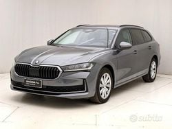 5x5x Usata 2024 Skoda Superb Selection Station wagon | 31.900 € (Cara)