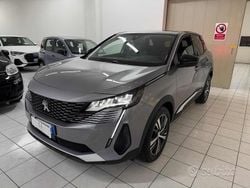Grigio(met.) Usata 2023 Peugeot 3008 Allure SUV | 25.300 € (Buon prezzo)