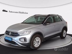 Pyrit silver met/tetto nero me Usata 2022 VW T-Roc Life SUV | 20.700 € (Buon prezzo)
