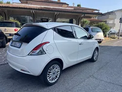 Bianco Usata 2017 Lancia Ypsilon Silver Due volumi | 6800 € (Ottimo prezzo)