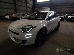 Bianco Usata 2025 Fiat 600 La Prima Tre volumi | 19.350 €