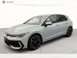 Crystal ice blue metallizzato Usata 2024 VW Golf R-line Plus Tre volumi | 33.900 € (Molto cara)