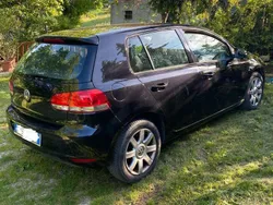 Nero Usata 2010 VW Golf VI Trendline Tre volumi | 5100 € (Cara)