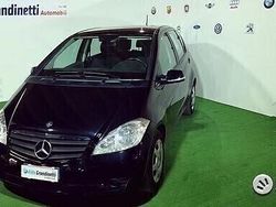 Nero Usata 2010 Mercedes A160 Classic Tre volumi | 5900 € (Molto cara)