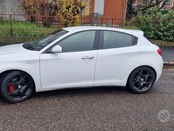 Bianco Usata 2018 Alfa Romeo Giulietta Tre volumi | 16.000 € (Cara)