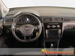 Viola metallizzato Usata 2019 VW Caddy Highline Monovolume | 29.800 €