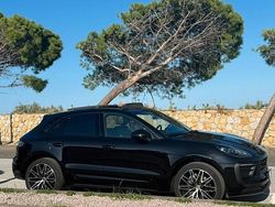 Nero Usata 2024 Porsche Macan SUV | 77.999 € (Cara)