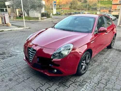 Rosso Usata 2015 Alfa Romeo Giulietta Progression Due volumi | 10.500 € (Molto cara)