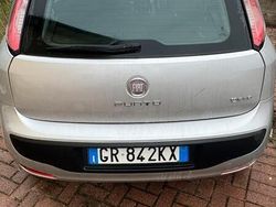 Grigio Usata 2011 Fiat Punto Due volumi | 1800 € (Super prezzo)