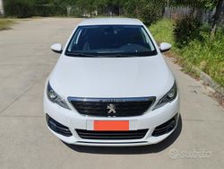 Bianco Usata 2018 Peugeot 308 Business-Line Coupé | 8000 € (Buon prezzo)