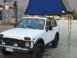 Bianco Usata 2010 Lada niva SUV | 12.500 €