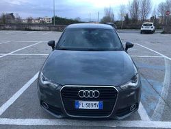 Grigio Usata 2011 Audi A1 Attraction Due volumi | 8000 € (Buon prezzo)