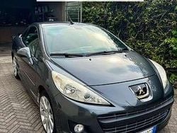 Usata 2011 Peugeot 207 CC Cabrio | 3900 € (Buon prezzo)