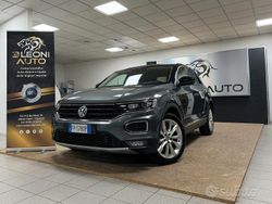Grigio Usata 2018 VW T-Roc Advance SUV | 15.299 € (Cara)