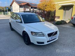 Bianco Usata 2009 Volvo V50 Kinetic Station wagon | 2500 € (Buon prezzo)