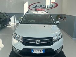 Bianco Usata 2016 Dacia Sandero Stepway Tre volumi | 8500 € (Cara)