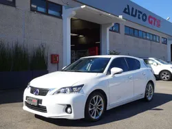 Lexus CT200h