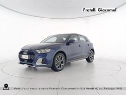 2d blu navarra metallizzato Usata 2023 Audi A1 Design Tre volumi | 22.500 € (Super prezzo)