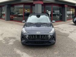 Grigio Usata 2022 Hyundai i10 Due volumi | 12.300 € (Buon prezzo)