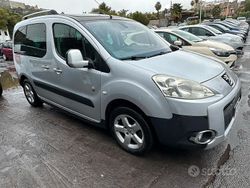 Grigio Usata 2010 Peugeot Partner Tepee Premium Monovolume | 5990 € (Buon prezzo)