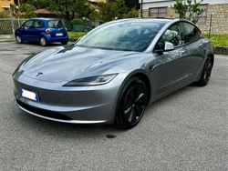 Usata 2025 Tesla Model 3 Long Range Tre volumi | 42.000 € (Cara)