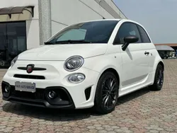 Bianco Usata 2023 Abarth 595 Due volumi | 20.000 € (Buon prezzo)
